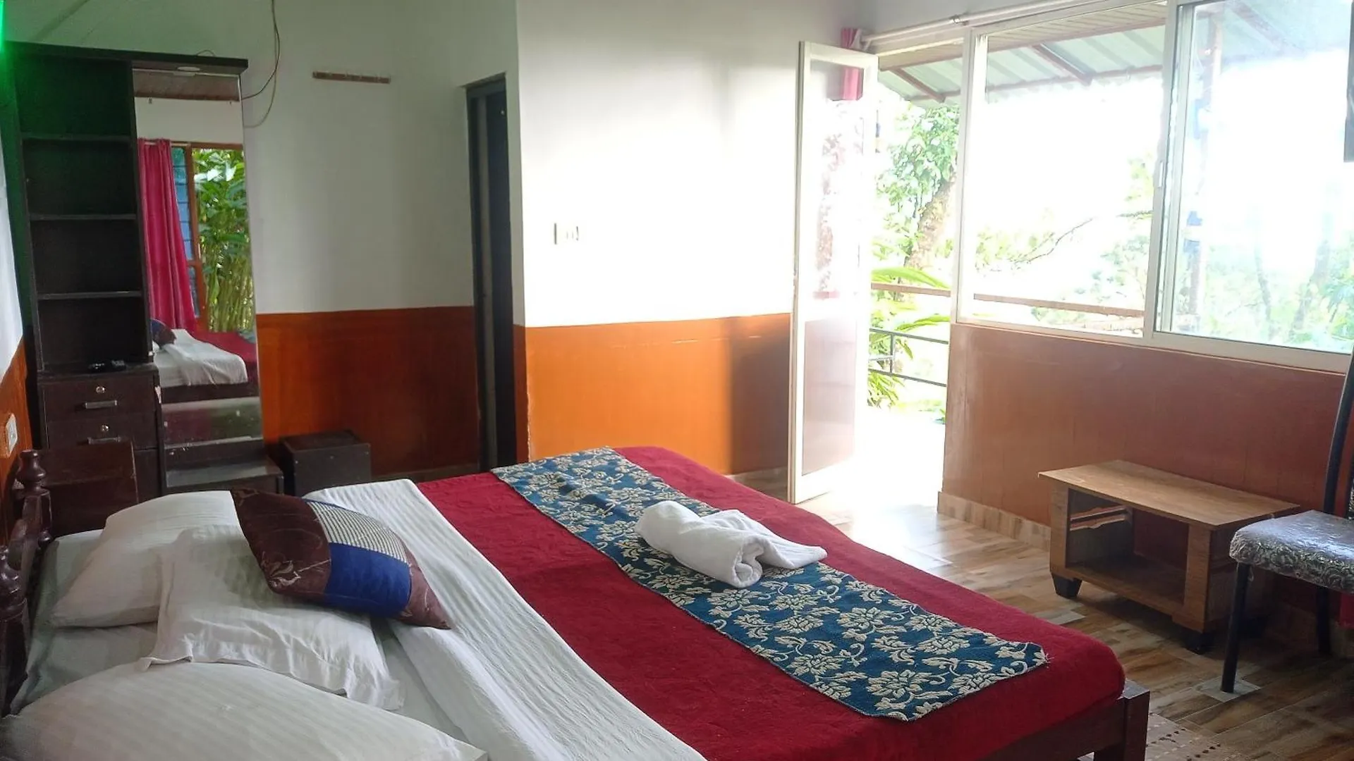Munnar Home Stay Teadrops Plantation Villa
